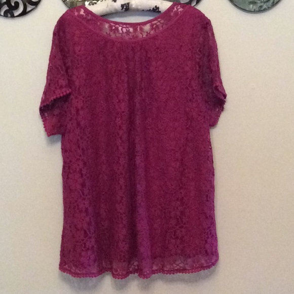 Avenue   Fancy Lace Overlay w lining  SS Top   NWT - Picture 5 of 6
